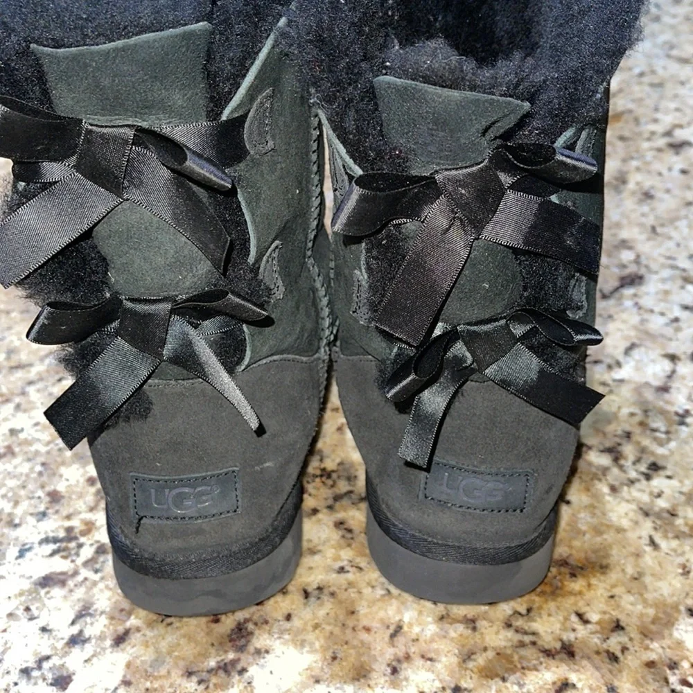UGG Bailey Bow II - Picture 3 of 9